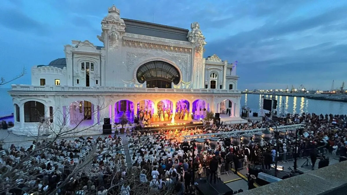 Poza pentru articolul Cazinoul din Constanța va atrage turiști din întreaga lume. Un mare festival va avea loc în clădirea renovată recent