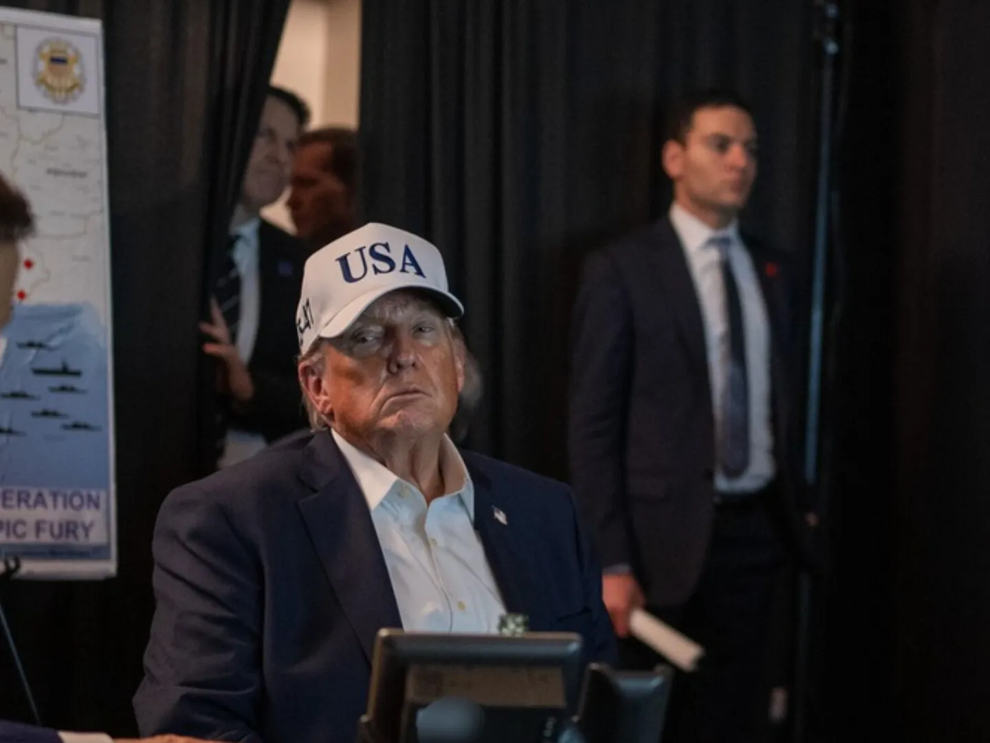 Donald Trump (7) Donald Trump (7)