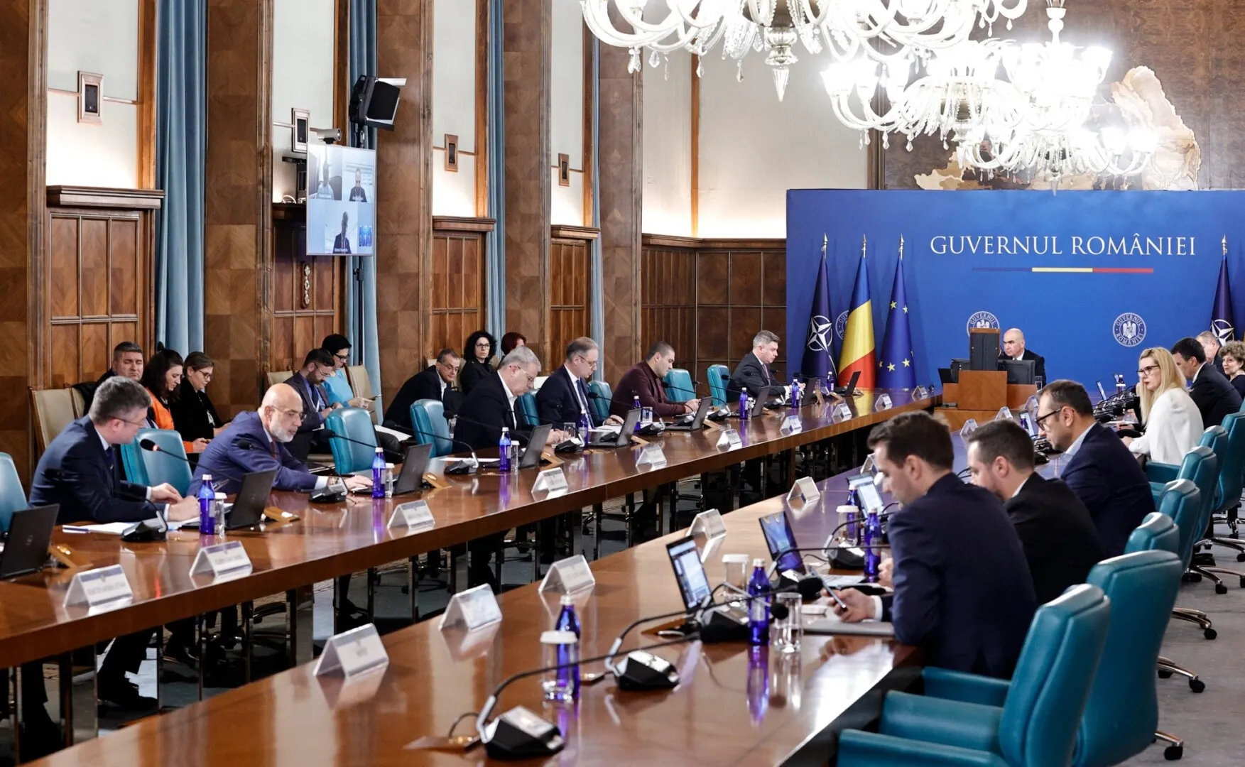 Poza pentru articolul Fitch avertizează: Criza politică din România amenință consolidarea fiscală și stabilitatea economică