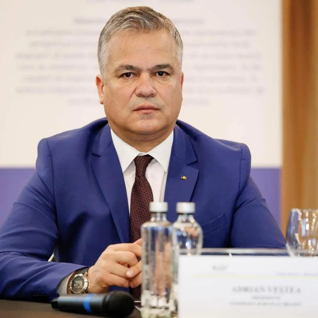 Adrian Veștea (2) Adrian Veștea (2)