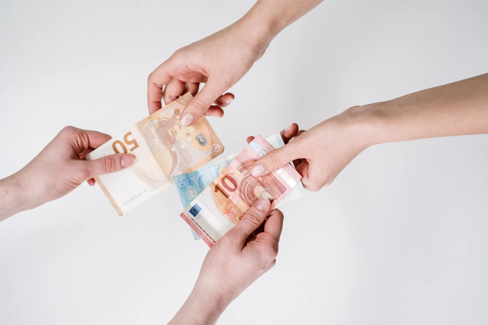 Poza pentru articolul Se schimbă banii. BCE, anunț privind modificarea bancnotelor euro, noi propuneri grafice
