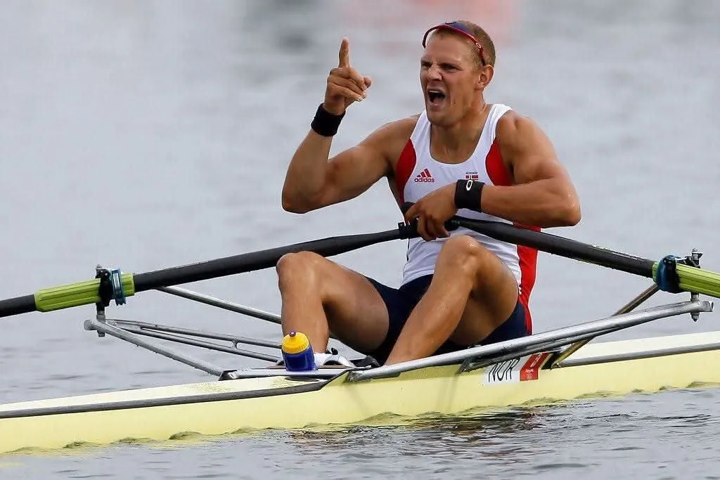 Poza pentru articolul Olaf Tufte a lăsat acasă doi copii minori orfani și o soție văduvă. Canotorul norvegian de talie mondială s-a stins fără martori