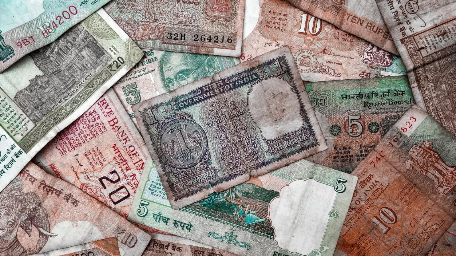 Ai și tu această bancnotă prin casă? Se vinde cu peste 100.000 de lei acum, în 2026, este la mare căutare