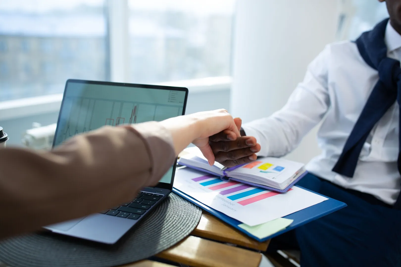 Poza pentru articolul Afaceri cu bani de la stat. Programele prin care poți să-ți faci un business acum, în 2026, cu fonduri nerambursabile