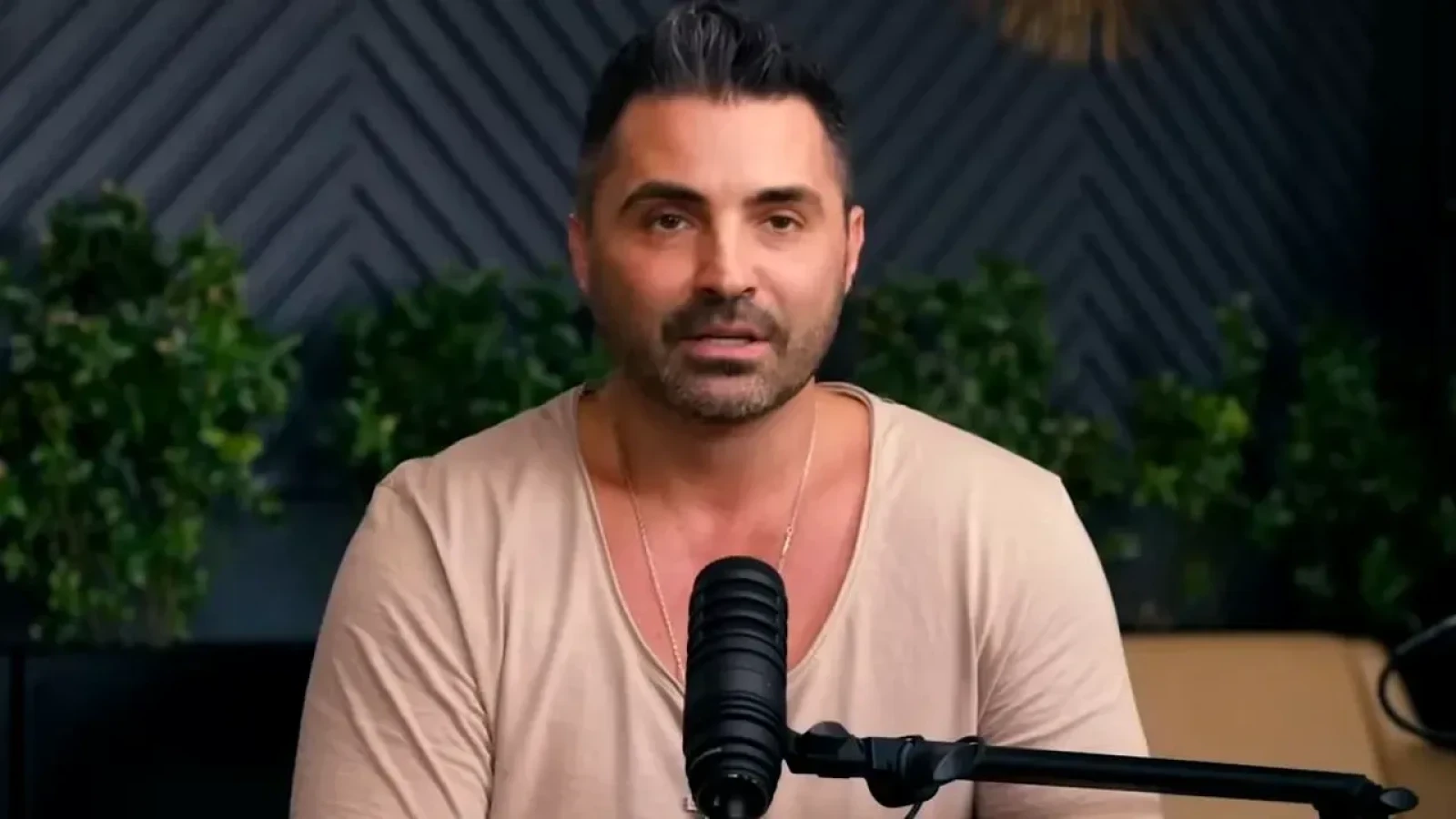 Pepe se mută la Kanal D, a semnat deja contractul cu turcii. Producția pentru care a fost ales actorul de telenovele
